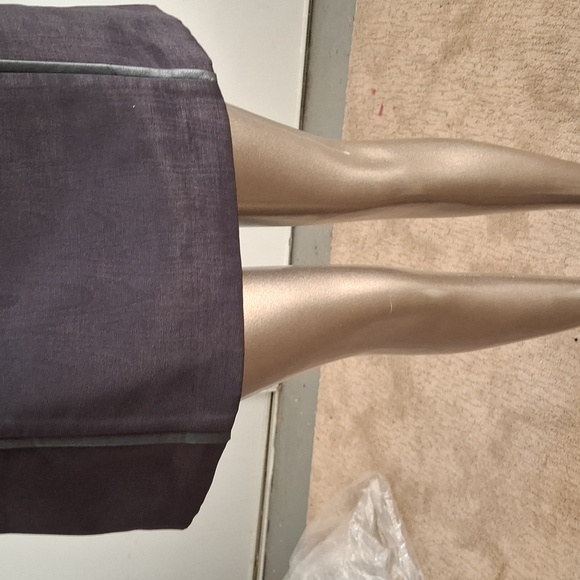 Vintage Cotton Moire faille mini skirt with leather waist and covered buttons - Picture 4 of 4